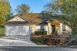 8173 Pilgrims Trace Dr in Jacksonville, FL - Building Photo