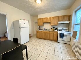 14 Elder St in Boston, MA - Building Photo