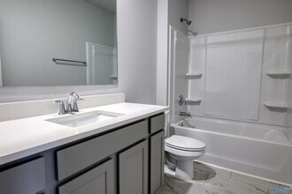12392 Whitcomb Cir in Athens, AL - Building Photo - Building Photo