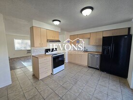 607 N 6th Ave in Yakima, WA - Building Photo