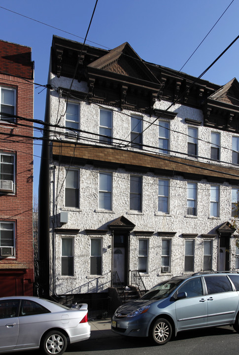 307 Madison St in Hoboken, NJ - Foto de edificio