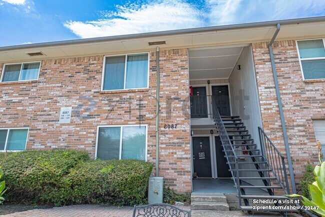 8087 Meadow Rd in Dallas, TX - Building Photo - Building Photo