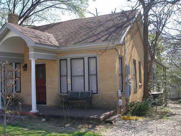 317 W 35th St in Austin, TX - Foto de edificio