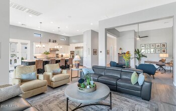 2352 N Estates Cir in Mesa, AZ - Building Photo - Building Photo