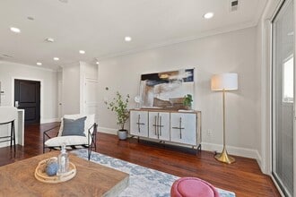 87 Medford St in Medford, MA - Building Photo - Building Photo