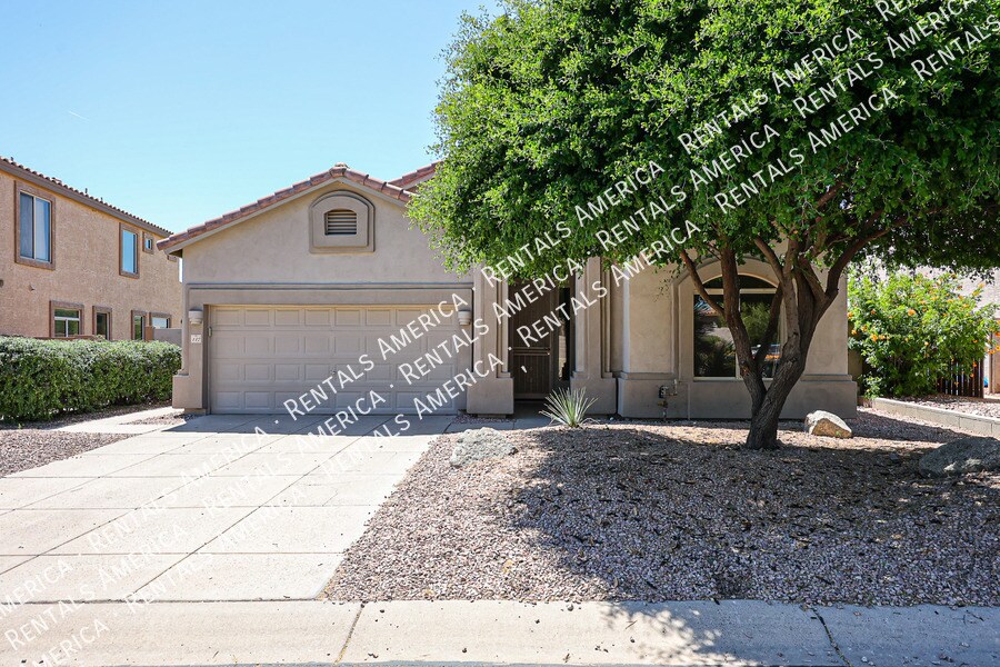 3055 N Red Mountain in Mesa, AZ - Building Photo