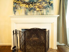 240 E Hedding St in San Jose, CA - Building Photo - Building Photo