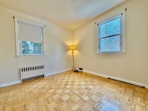 187 Rockne Rd in Yonkers, NY - Building Photo - Building Photo