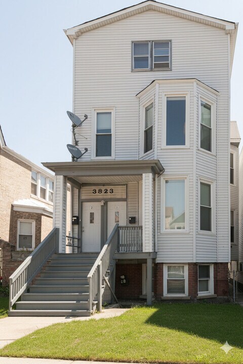 3823 N Whipple St in Chicago, IL - Foto de edificio