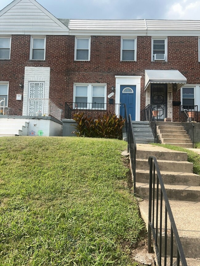 3802 Lyndale Ave in Baltimore, MD - Building Photo - Building Photo