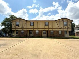 4808 Rainbow Cir in Killeen, TX - Building Photo