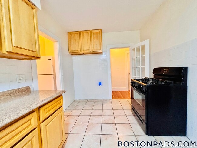 38 Kirkwood Rd in Boston, MA - Building Photo - Building Photo