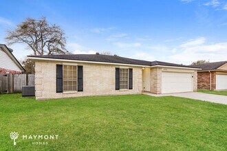 13515 Greywood Dr in Sugar Land, TX - Building Photo - Building Photo