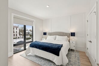 215 2nd Ave, Unit 207 in Asbury Park, NJ - Foto de edificio - Building Photo