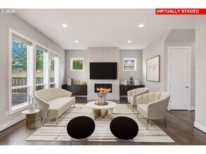 14615 NW Fricke Ln in Portland, OR - Foto de edificio - Building Photo