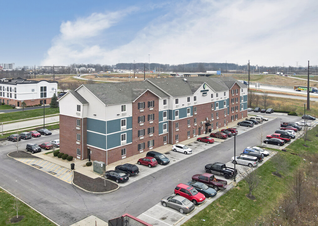 Furnished Studio in Plainfield, IN - Building Photo