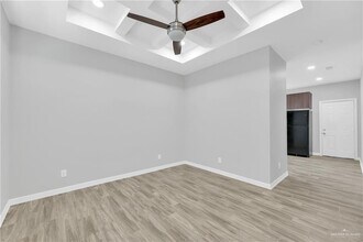 1008 W Mahala Ave in Mission, TX - Building Photo - Building Photo