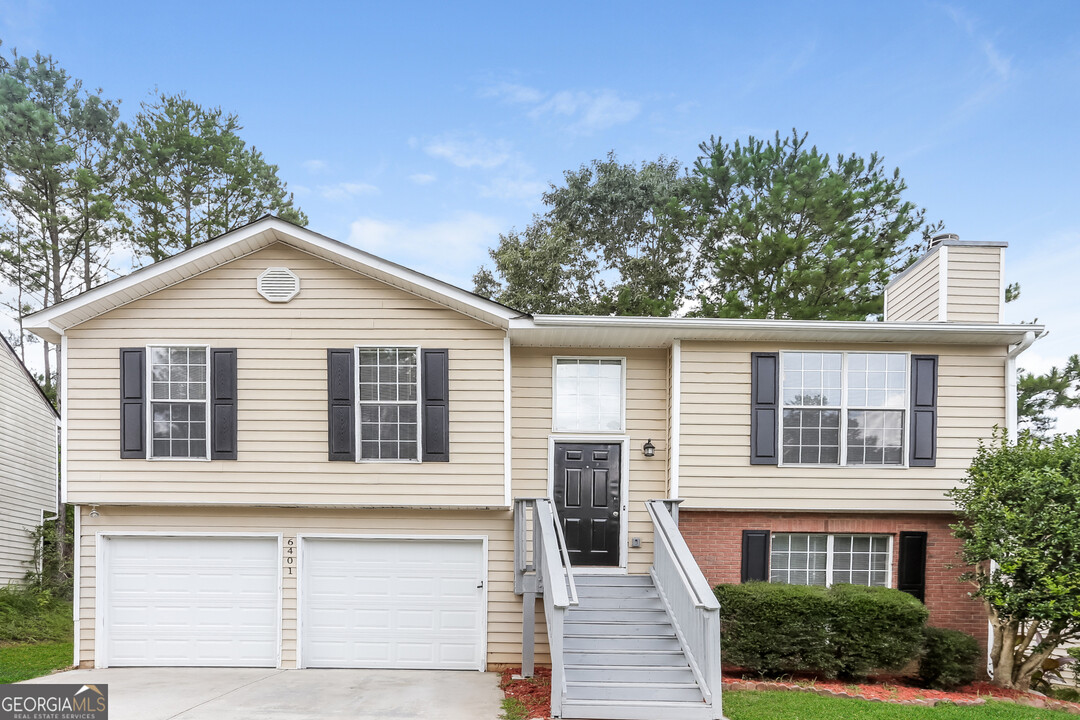 6401 Alford Cir in Lithonia, GA - Building Photo