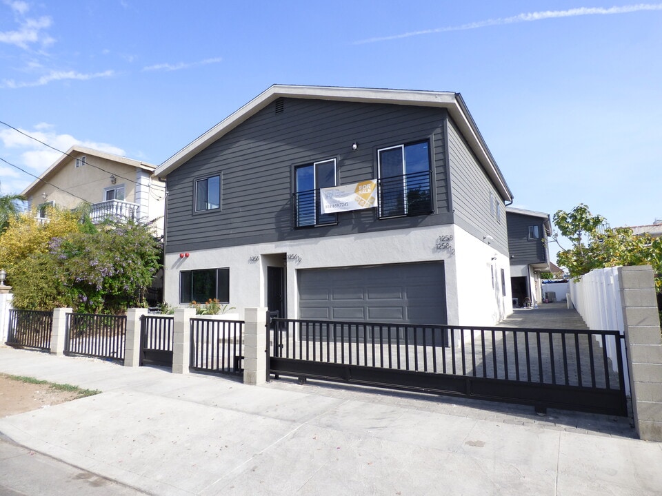 1256 N Hobart Blvd in Los Angeles, CA - Building Photo