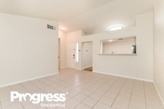 851 Voyager St in Henderson, NV - Building Photo - Building Photo