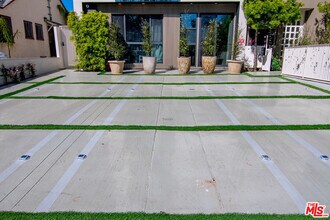 1621 S Bedford St in Los Angeles, CA - Building Photo - Building Photo