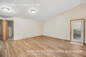 1135 W Leonard Ct in Walker, MI - Building Photo - Building Photo