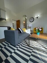 273 St George St in Toronto, ON - Building Photo - Building Photo