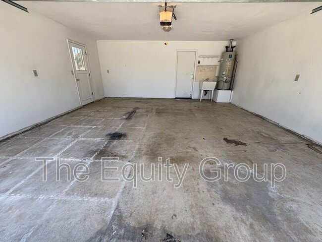 314 S Citrus Ct in Visalia, CA - Building Photo - Building Photo
