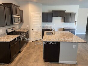 1152 W Still Meadows Ln in Sahuarita, AZ - Building Photo - Building Photo