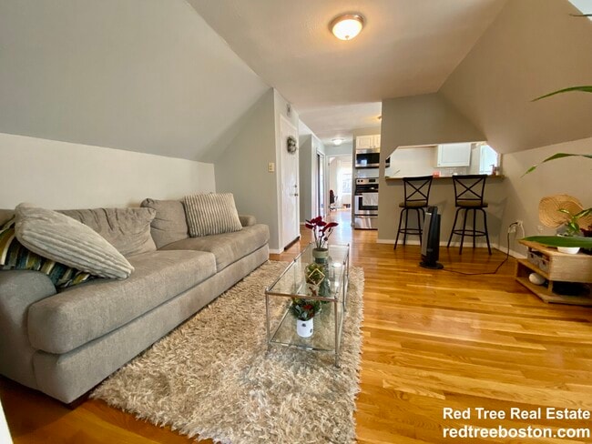 property at 3140 Washington St