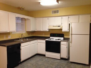 3320 Lakeside Pl in Nashville, TN - Building Photo - Building Photo