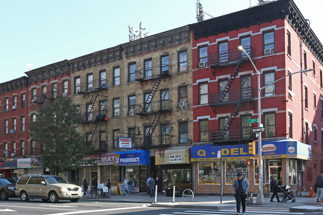 2002 Second Ave in New York, NY - Building Photo