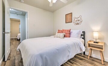 805 Bishop Warren Dr in Little Rock, AR - Building Photo - Building Photo
