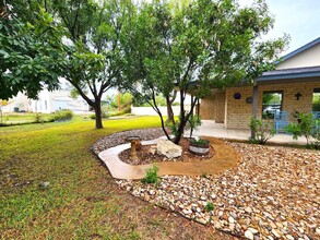 97 Skyview W in Del Rio, TX - Building Photo - Building Photo