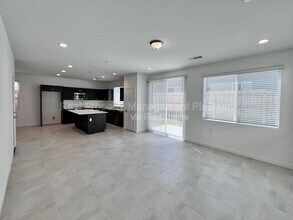 2915 E Tierra Dr in Clovis, CA - Building Photo - Building Photo
