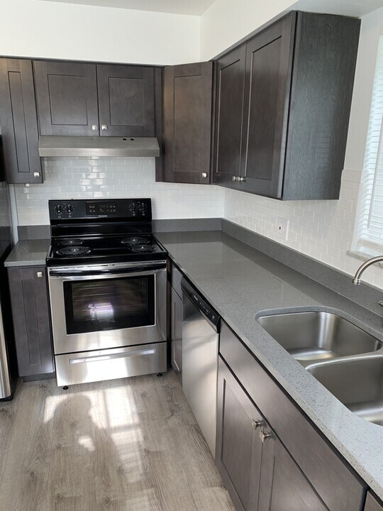 303 Kenridge Rd in Fairlawn, OH - Building Photo