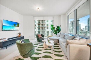 1010 SW 2nd Ave in Miami, FL - Building Photo