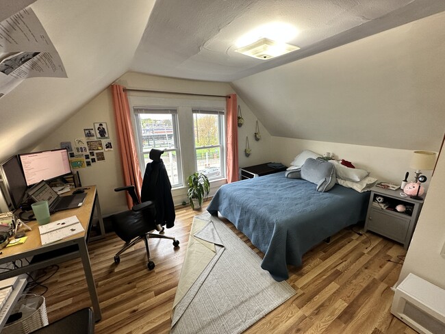 543 Broadway in Somerville, MA - Foto de edificio - Building Photo