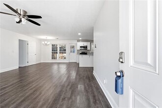 2535 Ridgecrest Dr NW in Kennesaw, GA - Building Photo - Building Photo