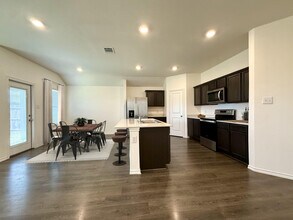 3424 Sweetwater Way in Sherman, TX - Building Photo - Building Photo