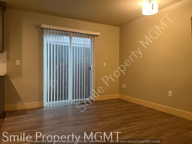 5914 SE 136th Ave in Portland, OR - Building Photo - Building Photo