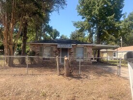 2853 Wren St in Baton Rouge, LA - Building Photo