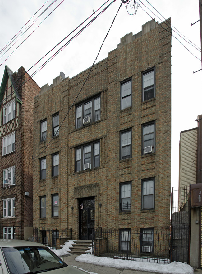 325 Union St in Jersey City, NJ - Building Photo - Building Photo