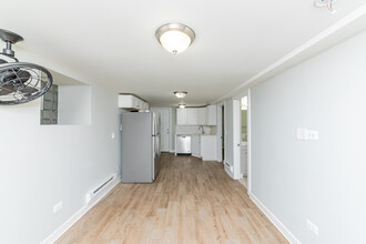 1431 W Flournoy St, Unit G in Chicago, IL - Foto de edificio - Building Photo