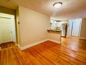 39 South St, Unit 4 in Boston, MA - Building Photo - Building Photo