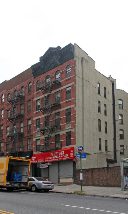 1453 Amsterdam Ave in New York, NY - Building Photo