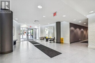 1005 King St W in Toronto, ON - Building Photo - Building Photo