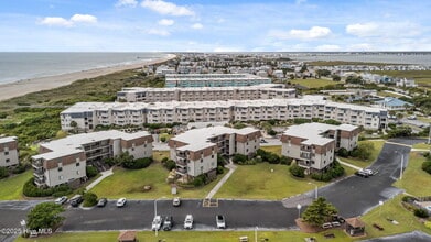 2008 E Fort Macon Rd in Atlantic Beach, NC - Building Photo - Building Photo