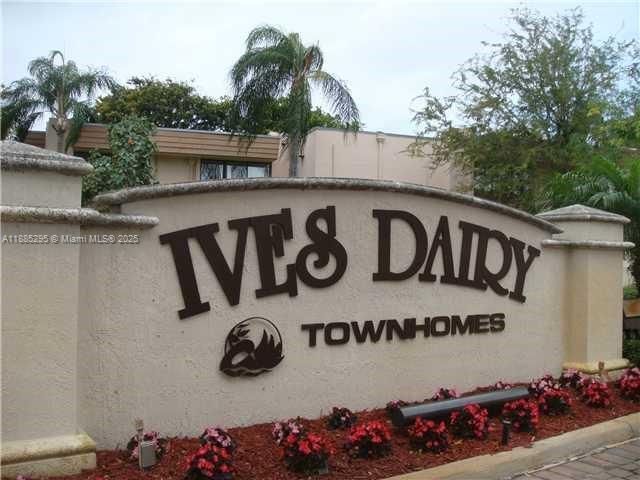 1024 NE 207th Terrace in Miami, FL - Building Photo
