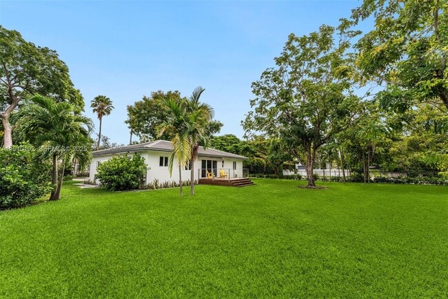 property at 810 NW 7th St